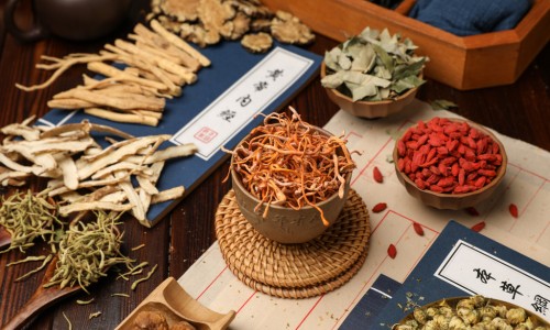 中药猫爪子的功效与作用-中药毛姜作用网 | 毛姜的功效,毛姜的功效